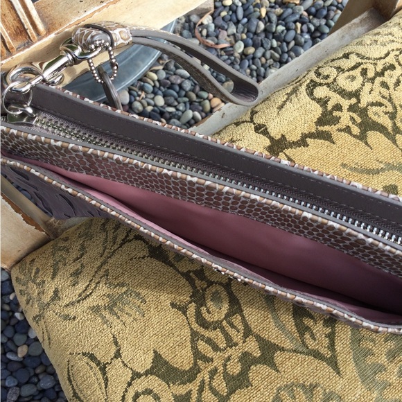 Coach NWOT Clutch Purse - Picture 8 of 10